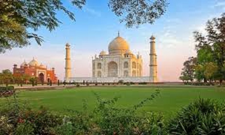 Taj Mahal Tour from Noida